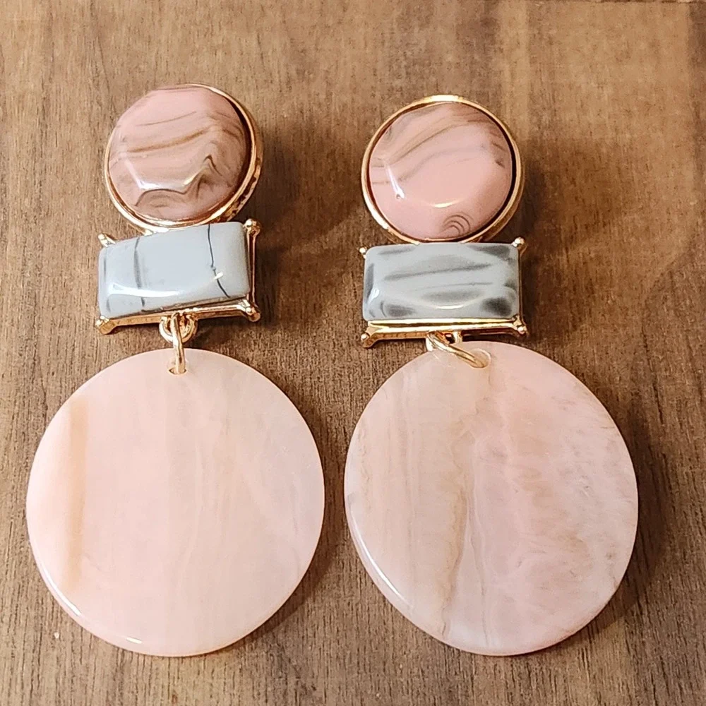 Pink Grey Marbled Resin Geometric Drop Earrings Gold Tone Statement 2.5